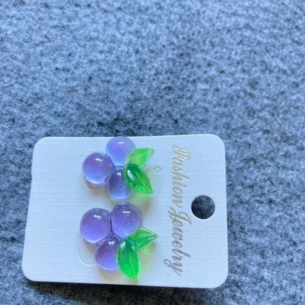 Cute Grape Stud Earrings Purple Green Acrylic Fruit Design‎ – Kawaii Style new
